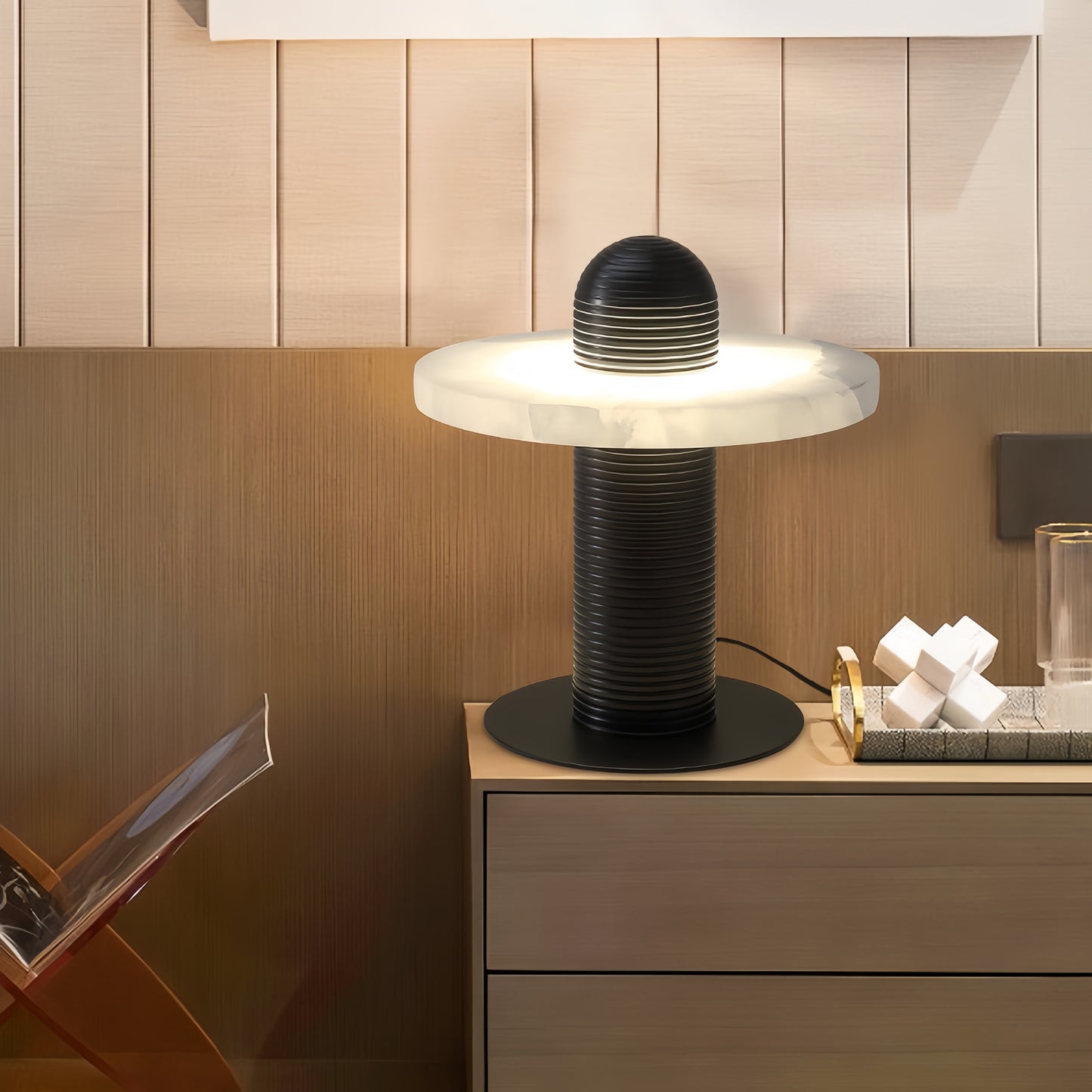 Median Table Lamp