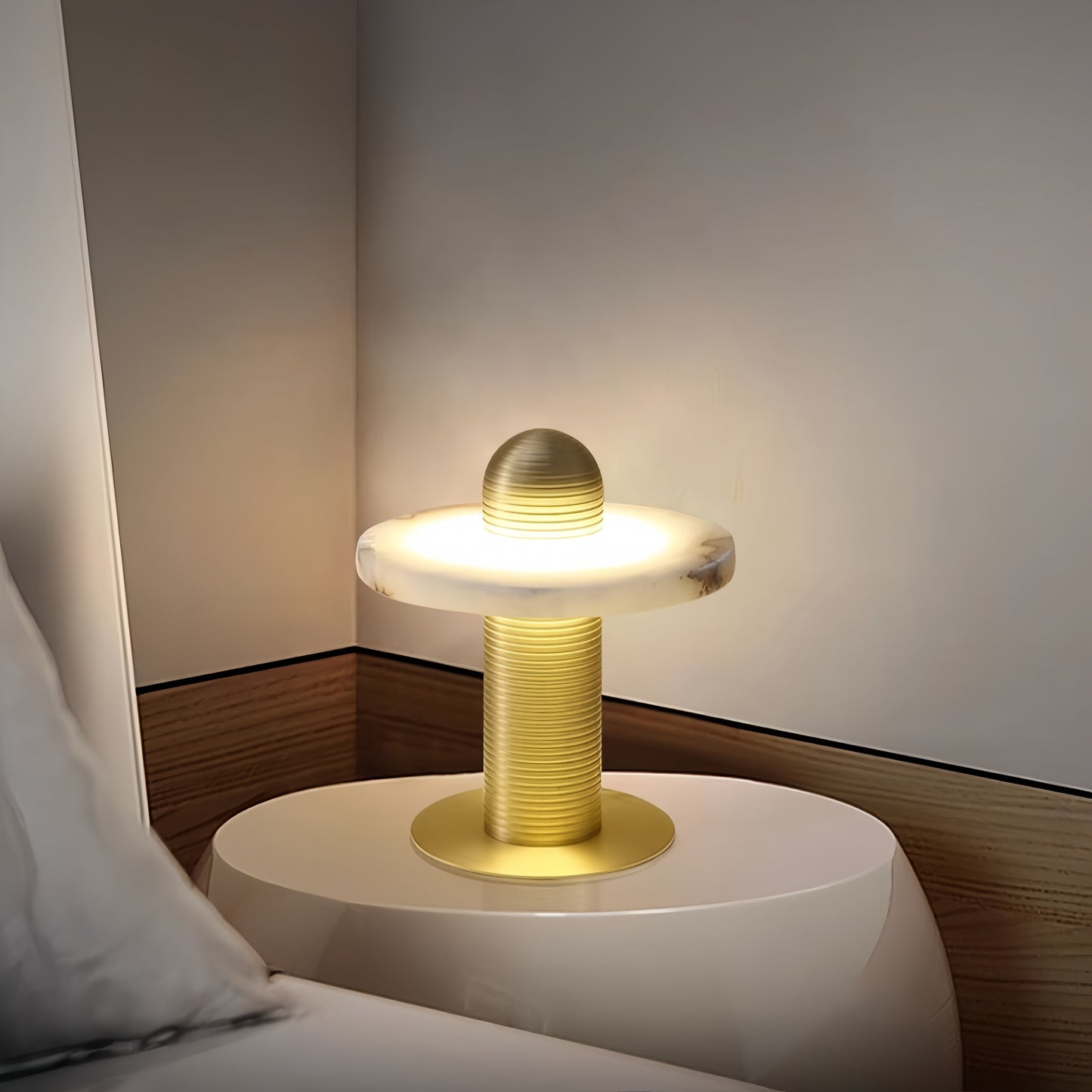 Median Table Lamp